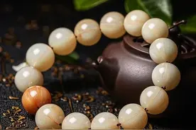 佛教十八子手串象征意义图片