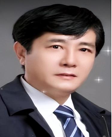 劈柴院里的灯火