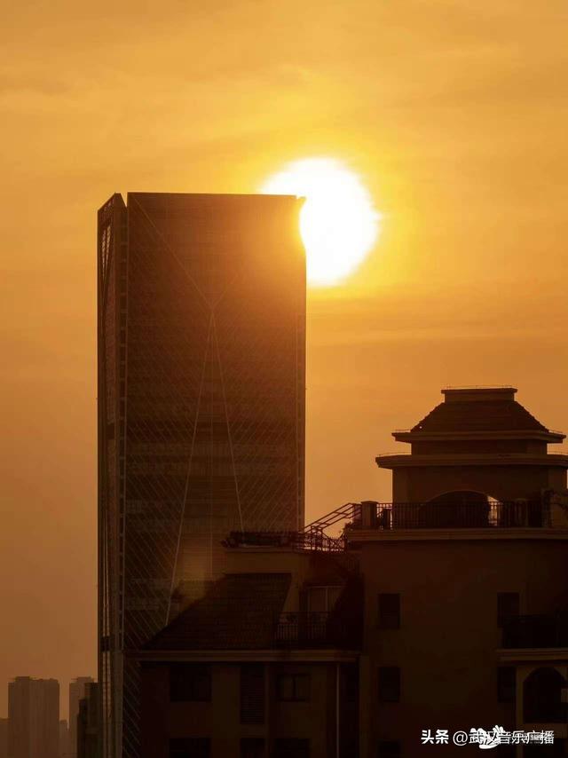 武汉的夏天，最浪漫的事莫过于追逐日落