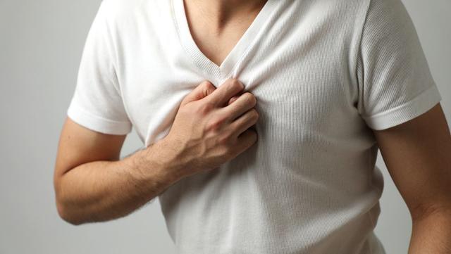 不穿内衣，对胸部是好还是坏？乳房下垂，多半是这4个问题在作祟