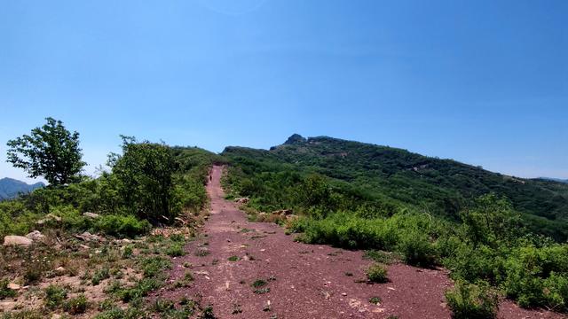 牛山寨-三帽山-三清观-金华寺-情人谷，28公里的穿越线，美哉险哉
