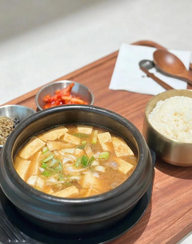 雪假来安图，雾凇、粉雪、暖炕，浪漫到失语！