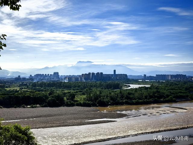 乐山大佛是哪尊佛？为什么是唐代的佛身，民国的佛头？能镇水吗？