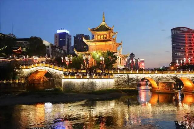 3次事故不说，平台推“极限挑战”，谁在逼我们“玩命打卡”？