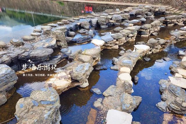 宁波宁海的10公里长溪，不仅是绝美玩水胜地，秋季的风景也很秀丽