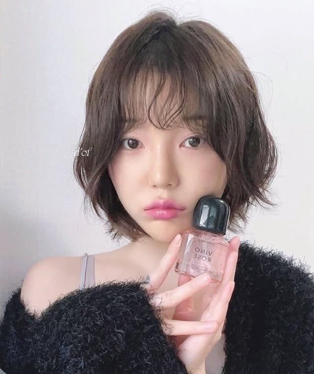 韩系层次碎感短发：让「轻熟松弛感」成为日常