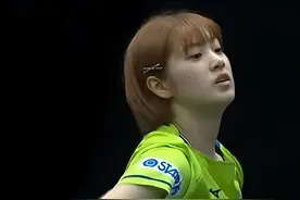 长崎美柚：日本乒乓球新一届甜心女神，迷离的眼神令人着迷图片