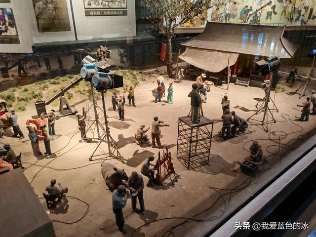 参观北京的中国电影博物馆，虽然距市区很远，但值得跑一趟