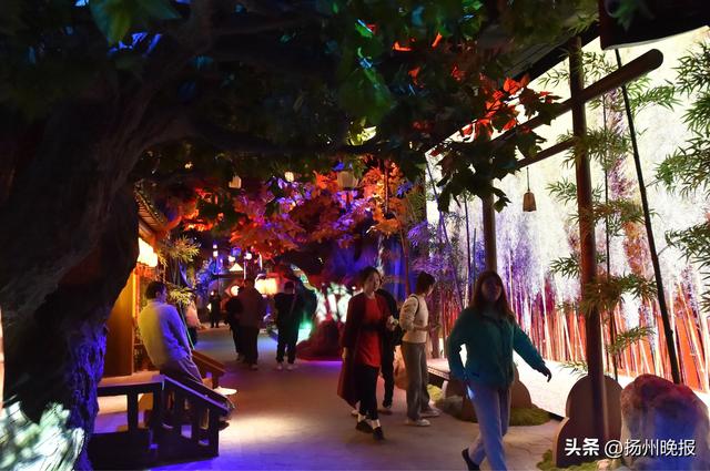 扬州爱奇艺乐园举行开票仪式