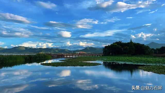 夏日里的异龙湖，邂逅石屏最美倒影🪞