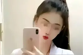 网传护士出轨已婚医生，新婚丈夫受辱自尽，看过聊天记录后我蒙了图片