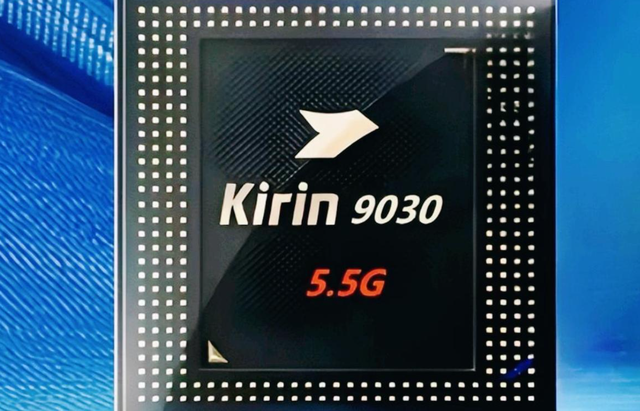 传麒麟9030上身？华为 Mate80 Pro真机曝光：圆形相机岛＋双LED双闪