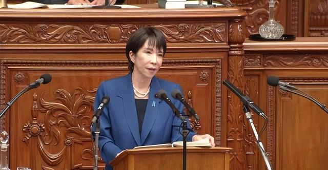 沉默14天后，高市对中方的第一句话：不是致歉，而是对台立场未改