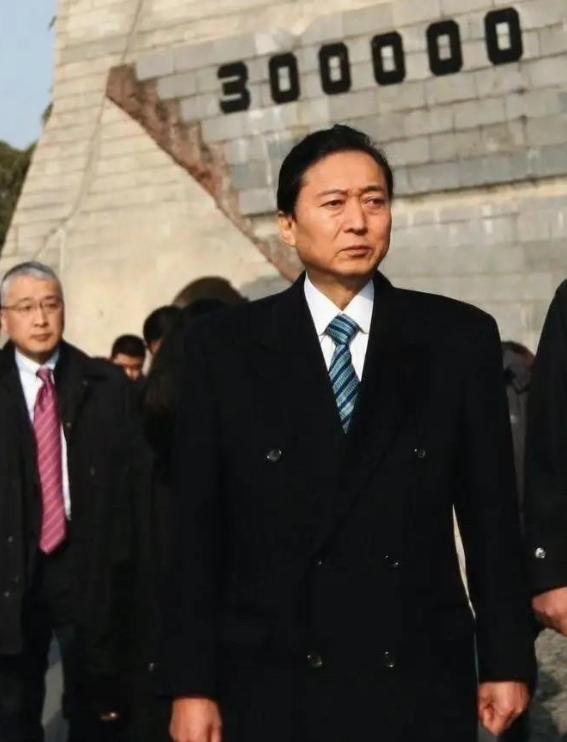 唯一出席阅兵的日本政要，回国后告诫所有人，当下只有一条路可走