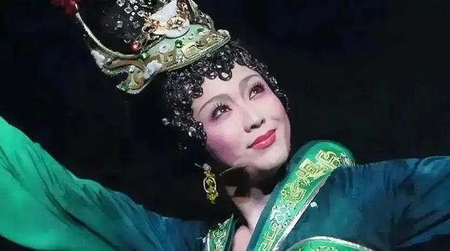 “跳梁小丑”李玉刚跌落神坛，不再被大众宽容，梅葆玖：死不原谅