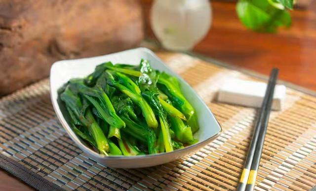 我坚持用的“隔日轻断食”，没想到这么顺利，体重从120到95斤！