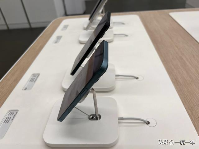 iPhone 17 Air国行版量产启动，eSIM或终结实体SIM卡时代