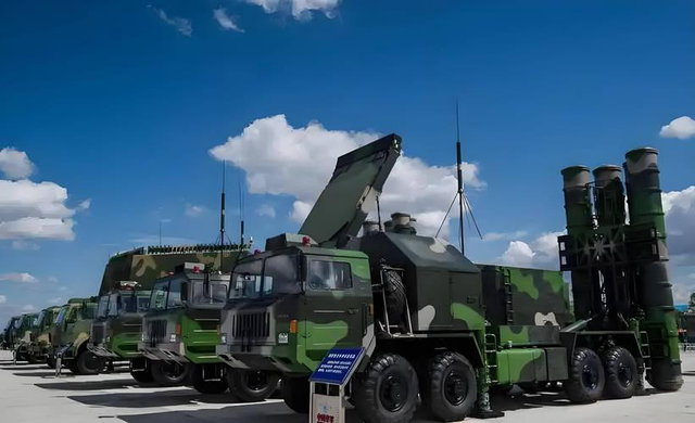 刚买枭龙又收红旗 - 9BE！阿塞拜疆为啥扔俄制装备，偏爱中国货？