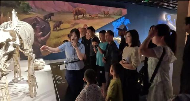 “清凉兰州” 盛夏时节 兰州黄河楼换新升级 引客来