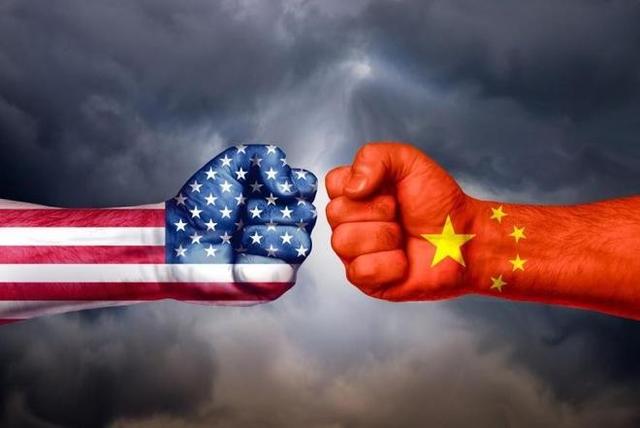 是中国逼我的，特朗普当众摊牌，撕下伪装，3艘美航母已逼近中国