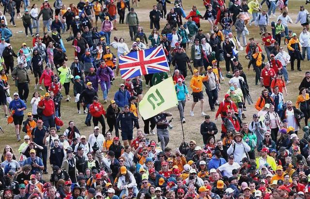 英国越混越差?美国埋坑、工业空心化,“衰落管理”才是最好归宿