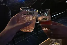 “句句不提酒，句句都是酒~”图片