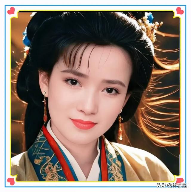 何晴葬礼上黑衣人不是许亚军，他在国外陪小儿子，黑衣人身份曝光 第2张