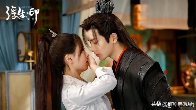 《永夜长明》必追五看点！李菲短剧推荐高甜吻戏、疯批虐恋通通有