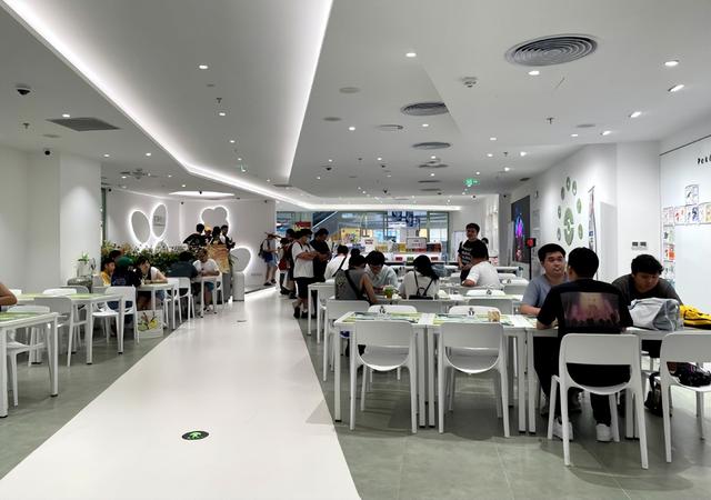 绝版卡牌拍出一套房价！集换式卡牌火热，会重蹈郁金香泡沫？