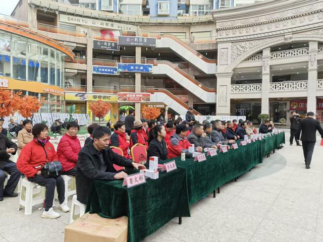 “国兴爱梦源杯”第三届“饮水思源话汉江”文旅交流博览会开幕