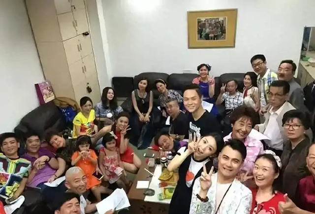 29年前，娶了德国女明星的北京出租车司机王宏业，如今怎么样了？