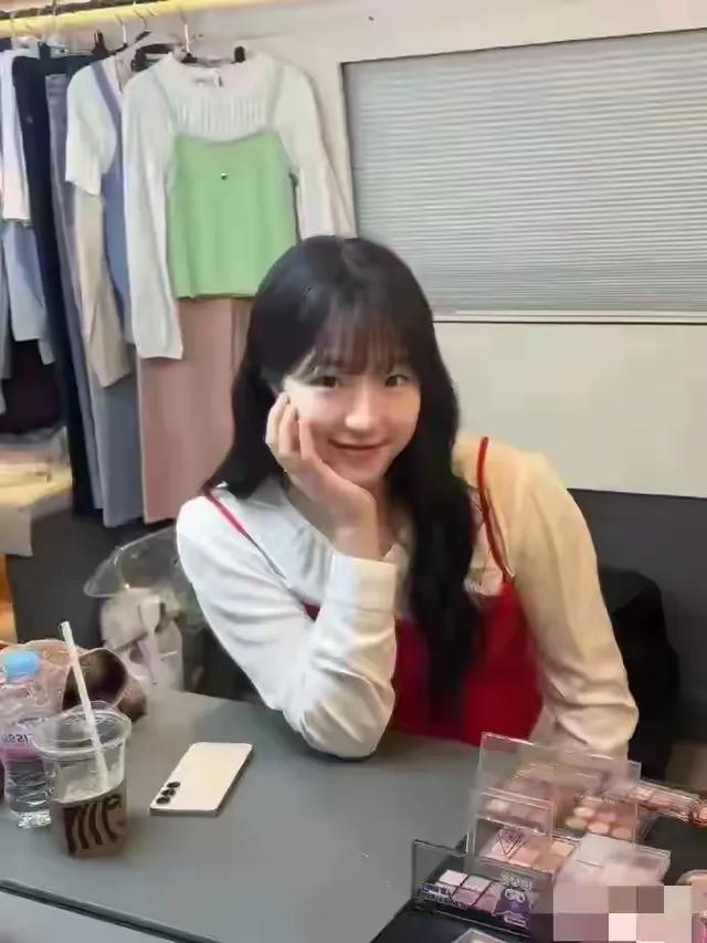 申裕斌生活照绝了！韩国乒坛美女，场下清纯可爱