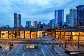 中国十大购物中心 1.北京 SKP 2.上海国金中心 3.南京德基广场图片