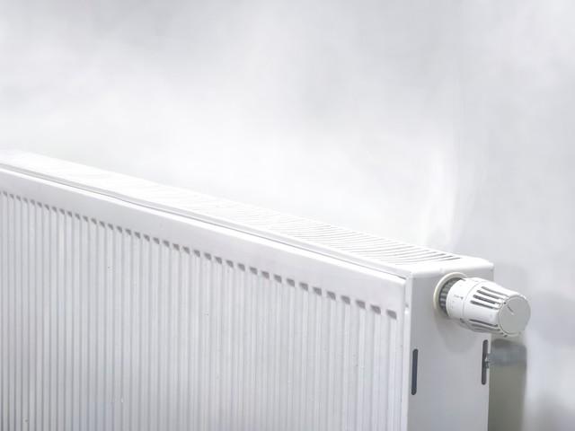 白天出门壁挂炉到底关不关	，教你这么做，省气还不毁设备！