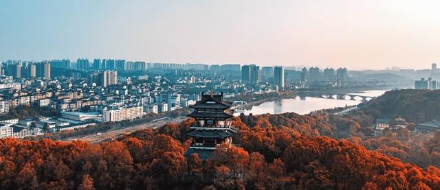藏不住了！江西这5处红叶秘境，惊艳了整个秋天