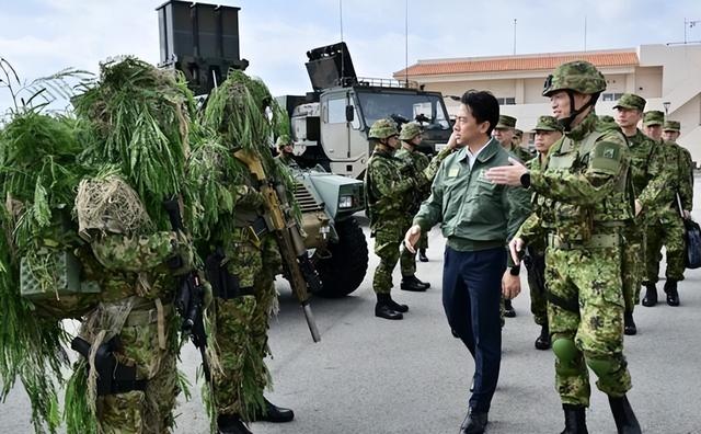 日本紧急拨通给北京的热线，没料到电话那头只有忙音