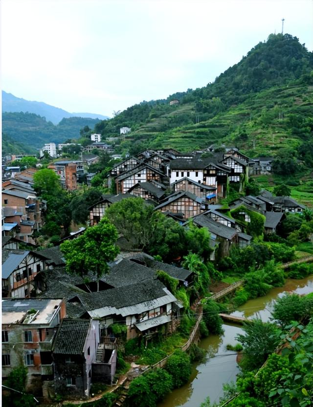 【川南F4】千年古县合江环城路已经初见雏形，更多美食风景等待您