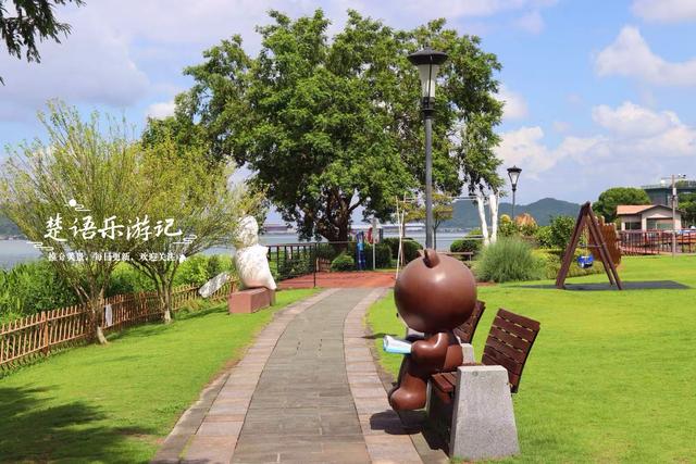 浙江宁波的湖光山色，周边景色都很秀丽，是露营和遛娃的绝佳之地