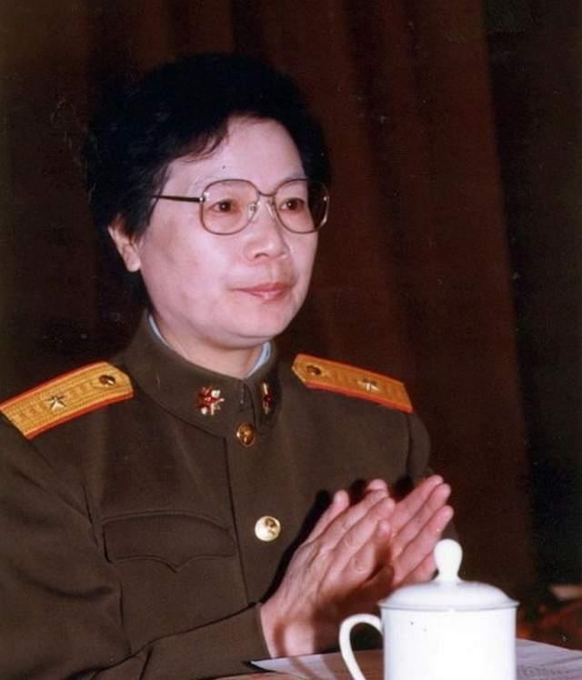 林永健演聂荣臻之前，被带去聂帅女儿面前，聂力：我爸爸没这么矮