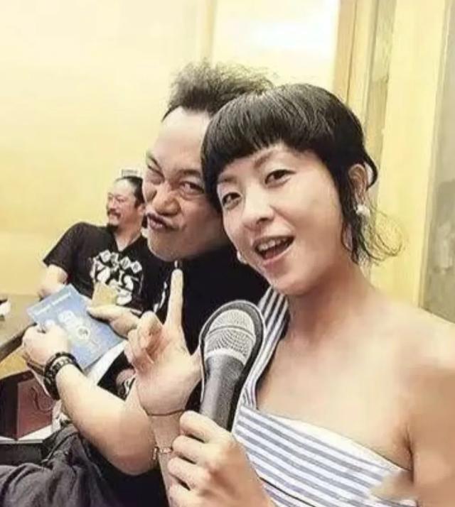 50岁不服老！徐濠萦高温下坚持“自虐”，全马成绩不输专业跑者