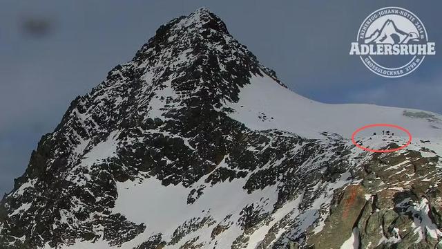 他带0经验女友登雪山，等她冻昏自己跑了，最高却只能判3年