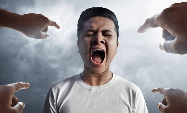 避开一切不尊重你的人，拒绝一切打扰你的人，远离一切消耗你的人