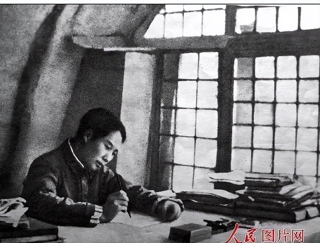 毛主席一生不进故宫，终生再未回延安？周总理的一句话道出实情！