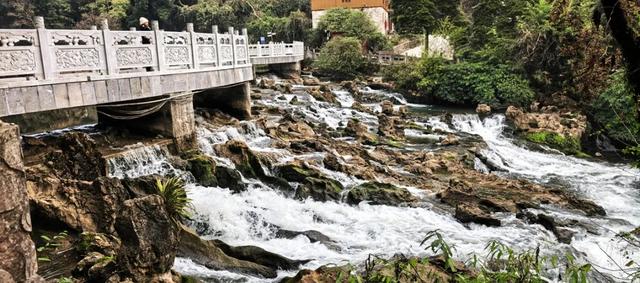 贵州:漫游安顺神奇龙宫!