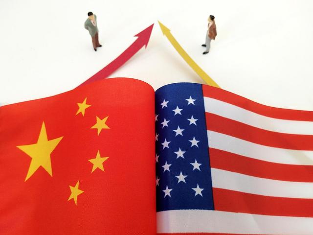 普特会结束，特朗普变了，普京乐了，中国大陆在台海该做好准备了