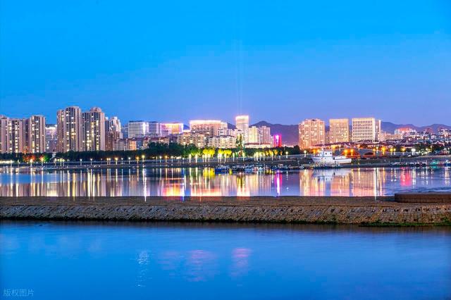 山东有座比青岛还宜居的城市，环境美空气好，干净舒服得有点过