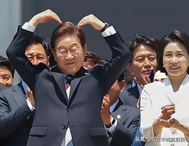 李在明不来北京阅兵，金正恩胞妹送韩国一句话，朝鲜将力挺中国
