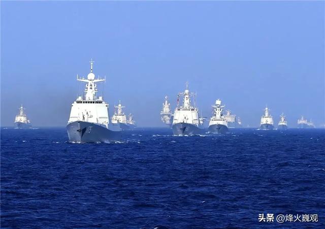 中美通完电话，特朗普一个电话打到东京，高市这回不道歉不行了？