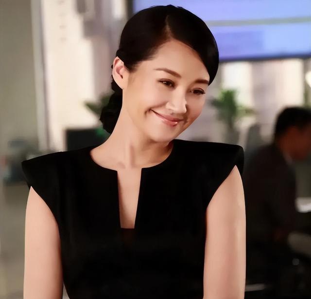 她一生 “风流成性	、老少通吃	”	，撩汉无数，现如今56岁却依旧单身