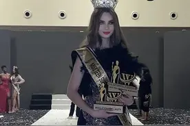 一名14岁的俄罗斯女子被公认为世界上最美丽的女孩之一图片